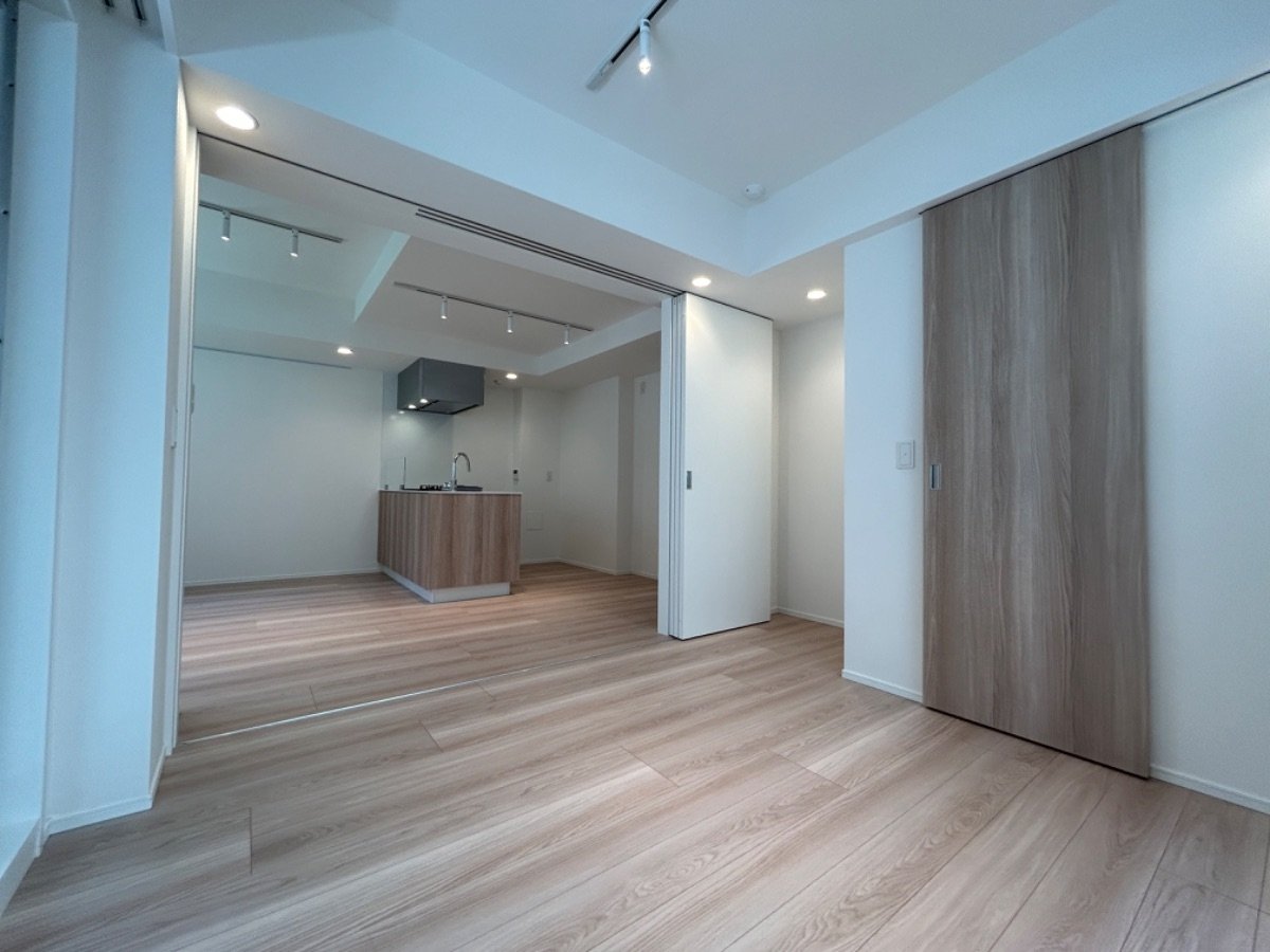 お部屋探しは株式会社 タウンハウジング までお気軽にお問合せ下さい。
クレジットカード決済・首都圏を中心直営143店舗 仲介件数全国2位の豊富な実績!諸費用・審査等・何でもご相談下さい。