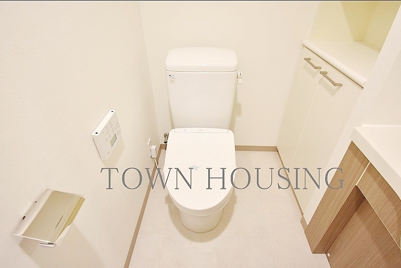 お部屋探しは株式会社 タウンハウジング までお気軽にお問合せ下さい。
クレジットカード決済・首都圏を中心直営143店舗 仲介件数全国2位の豊富な実績!諸費用・審査等・何でもご相談下さい。