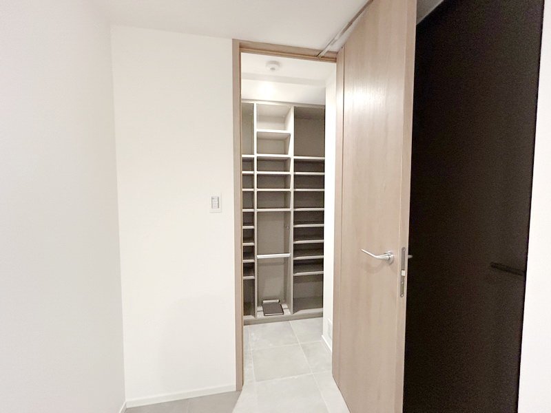 お部屋探しは株式会社 タウンハウジング までお気軽にお問合せ下さい。
クレジットカード決済・首都圏を中心直営143店舗 仲介件数全国2位の豊富な実績!諸費用・審査等・何でもご相談下さい。