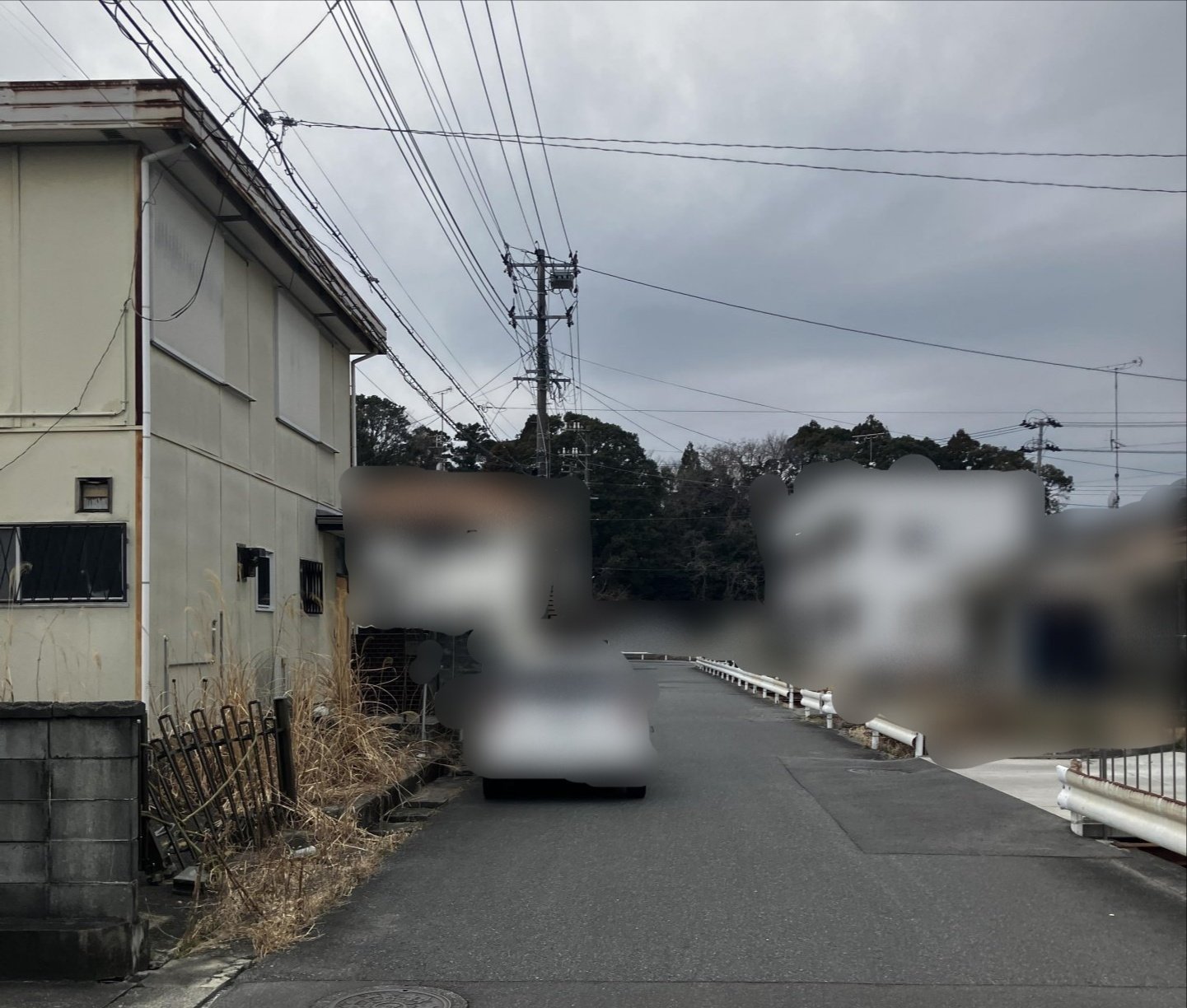 前面道路含む外観