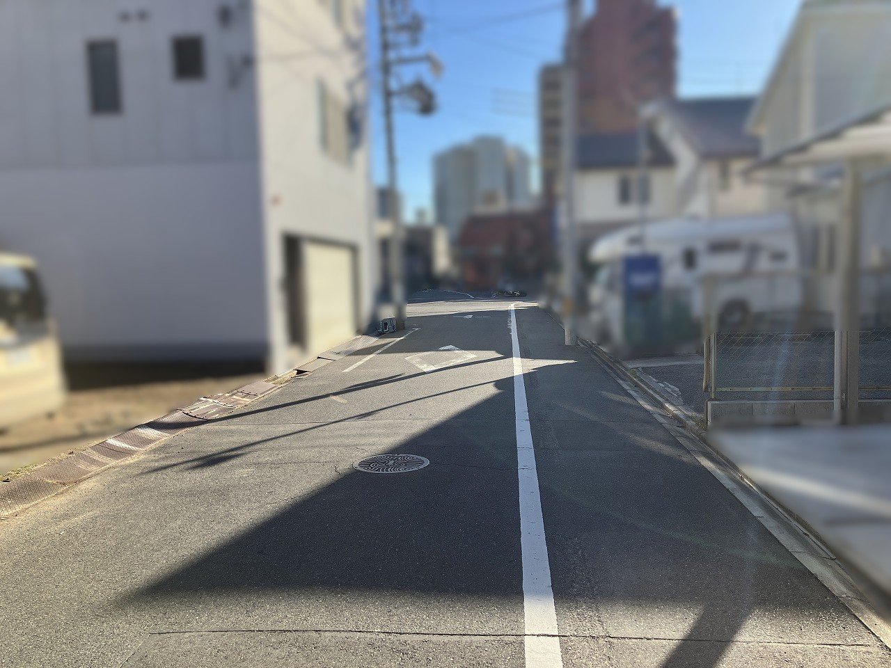 前面道路含む外観