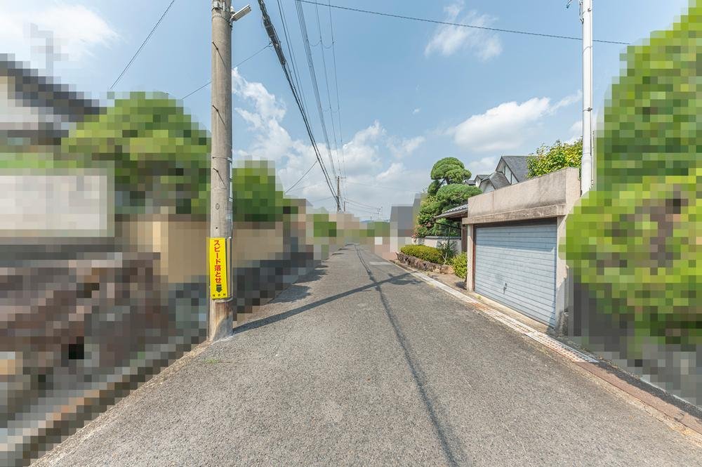 前面道路含む外観