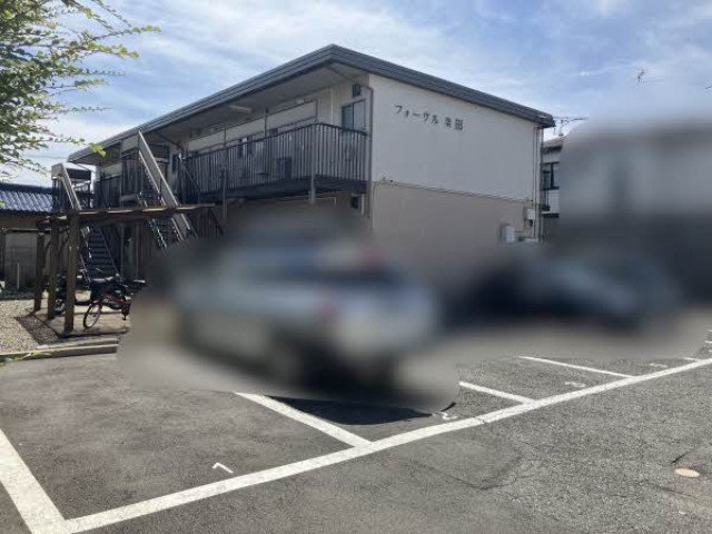 前面道路含む外観