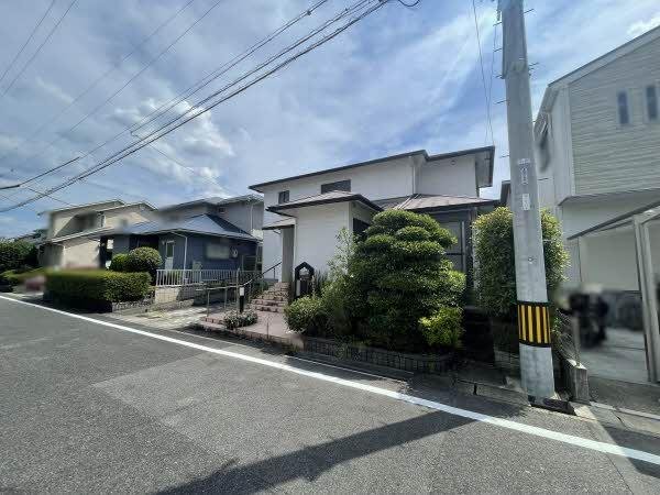 前面道路含む外観