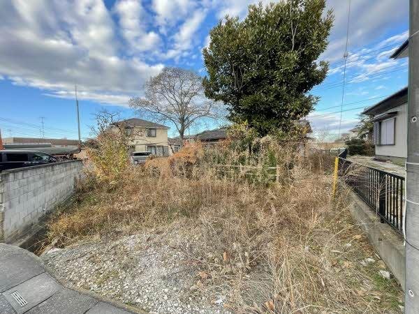 前面道路含む外観