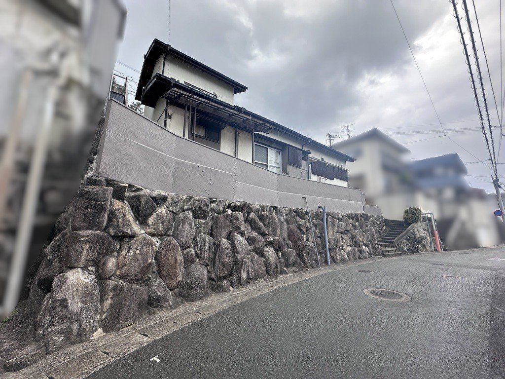 前面道路含む外観