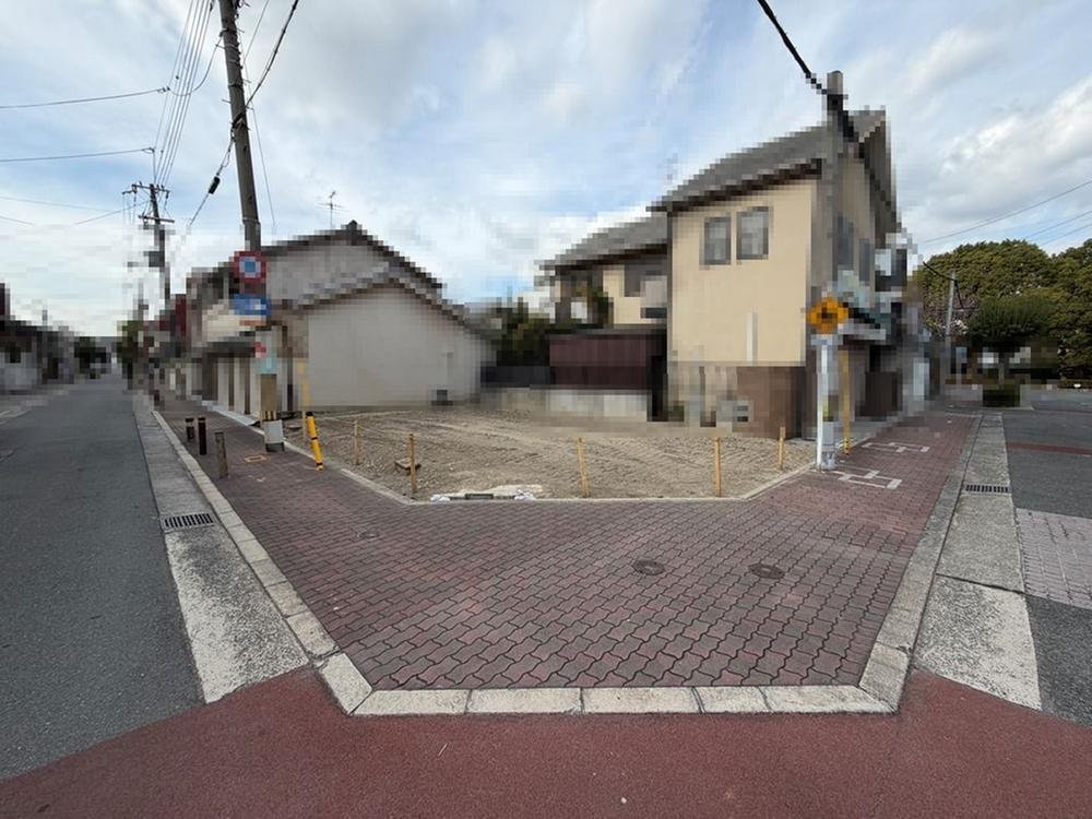 前面道路含む外観