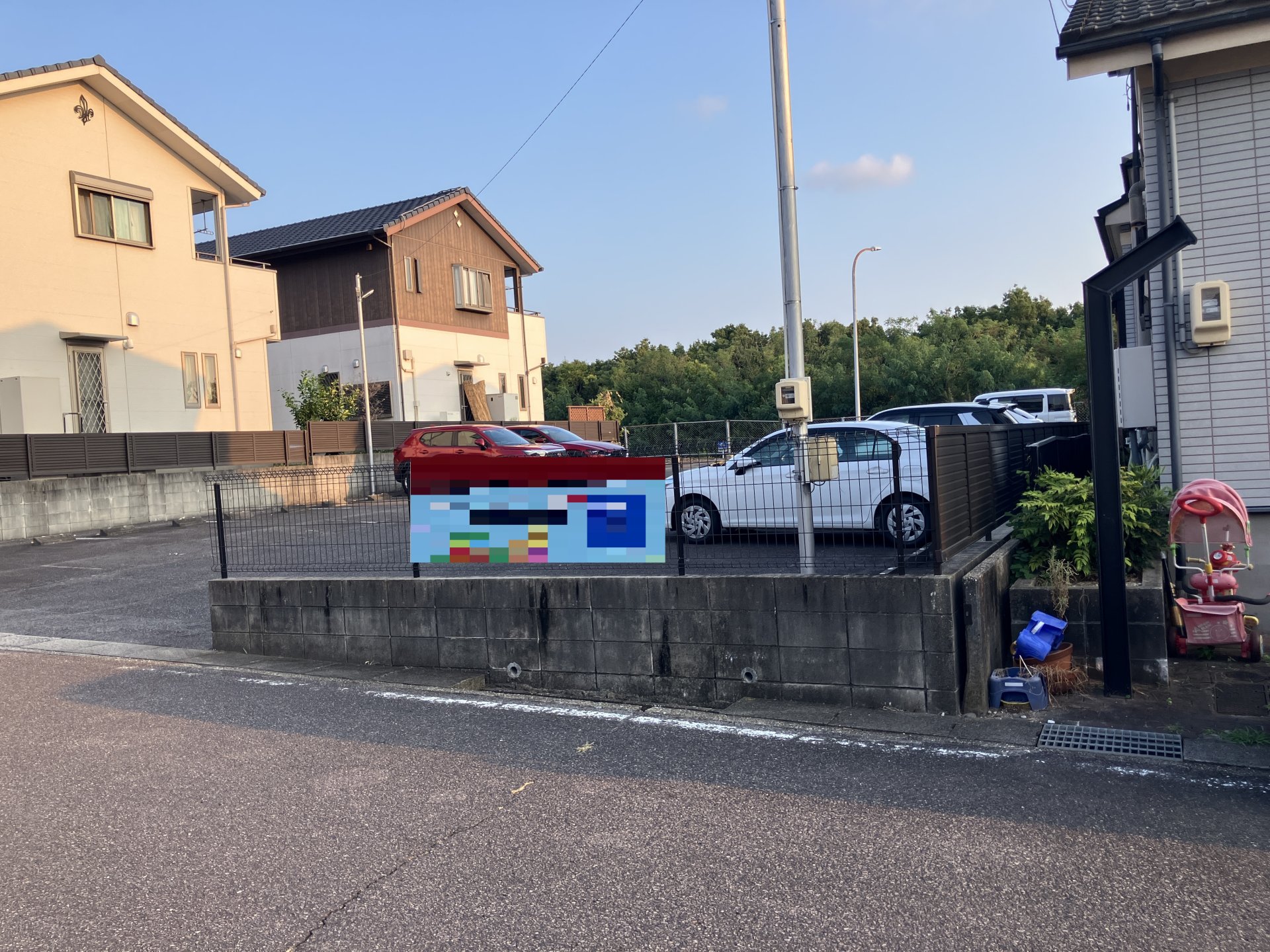 前面道路含む外観