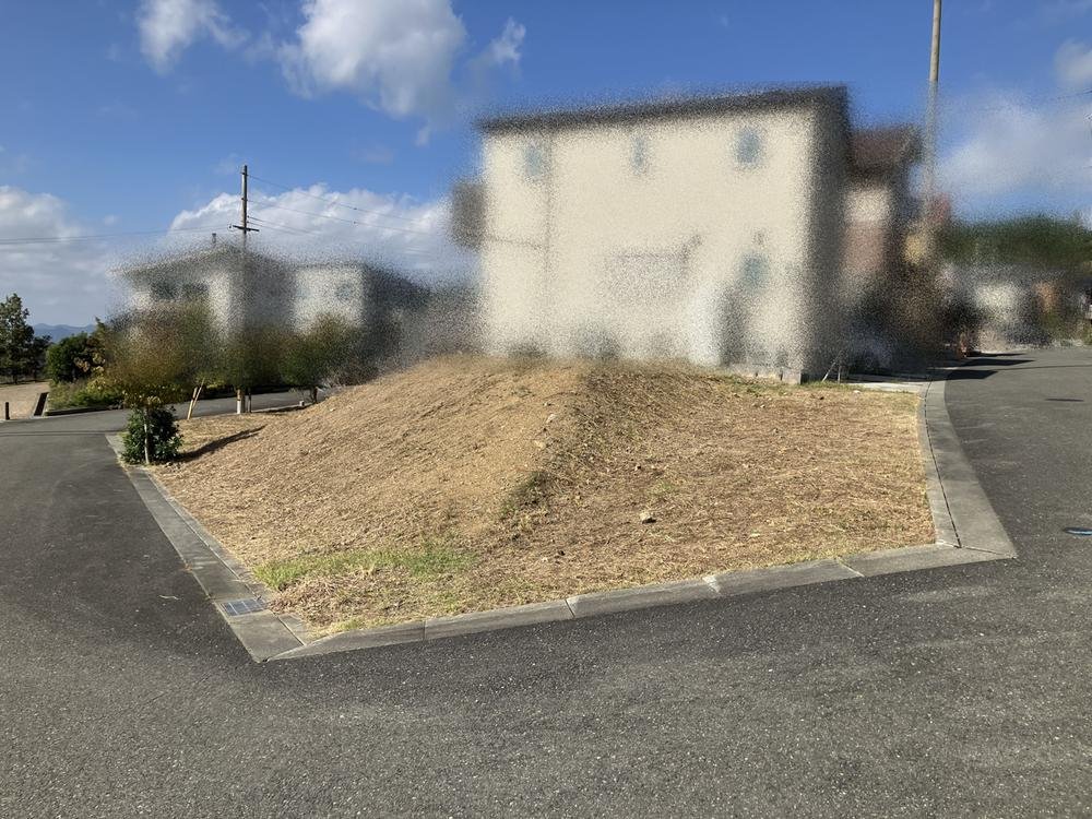 前面道路含む外観