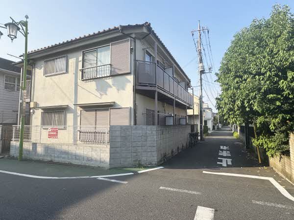 前面道路含む外観