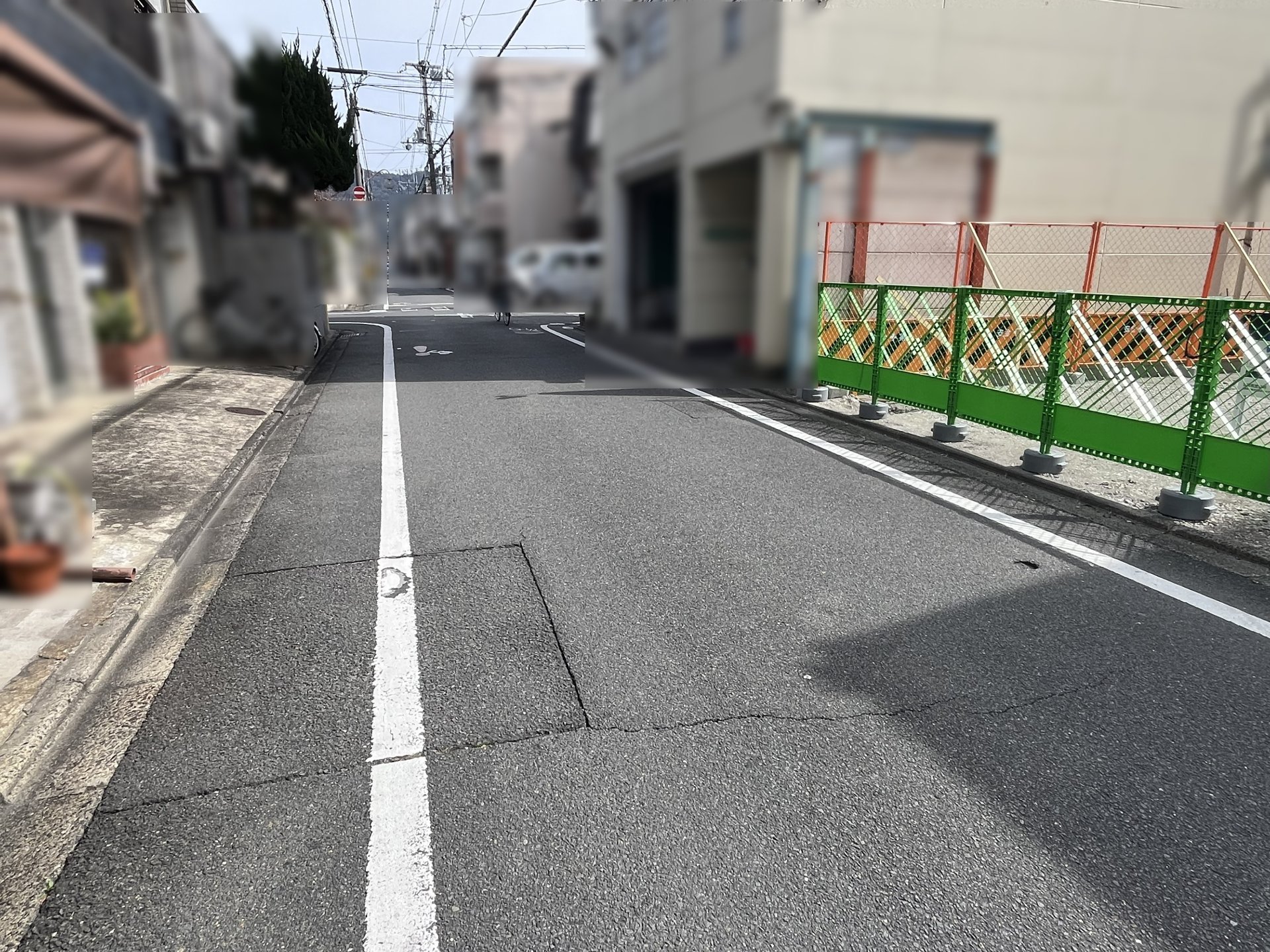 前面道路含む外観