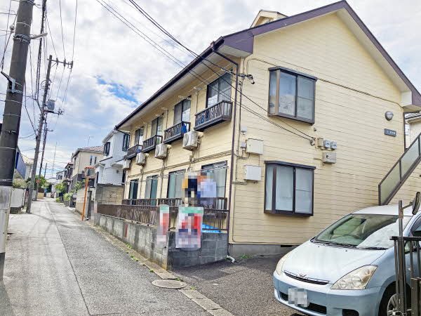 前面道路含む外観