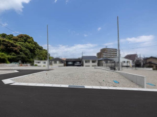 前面道路含む外観