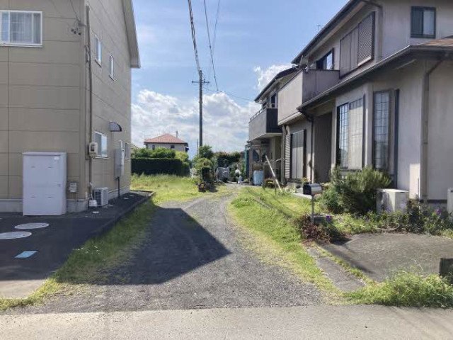 前面道路含む外観