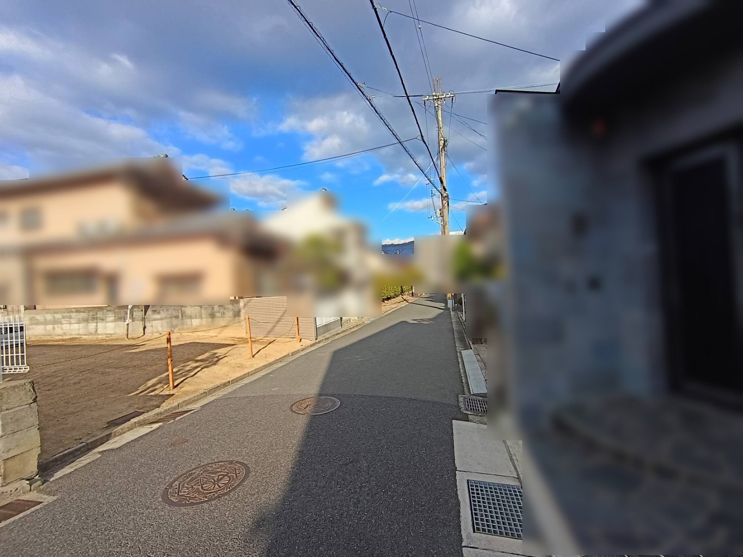 前面道路含む外観