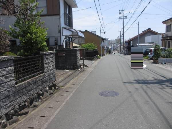 前面道路含む外観