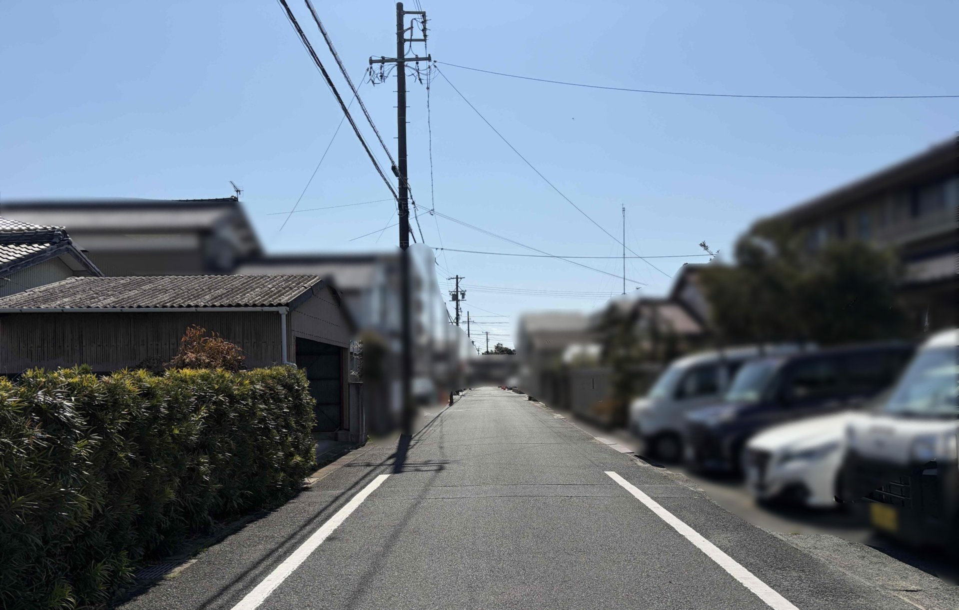前面道路含む外観