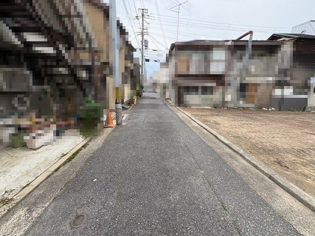 前面道路含む外観