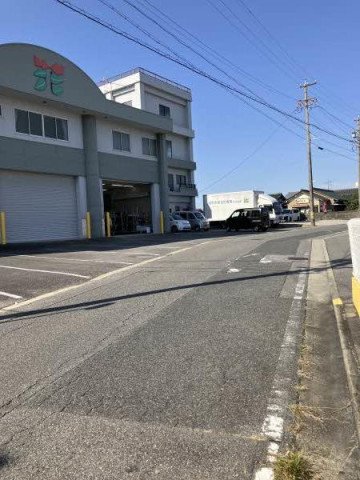 前面道路含む外観