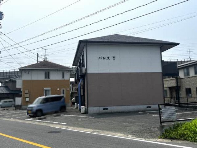 前面道路含む外観