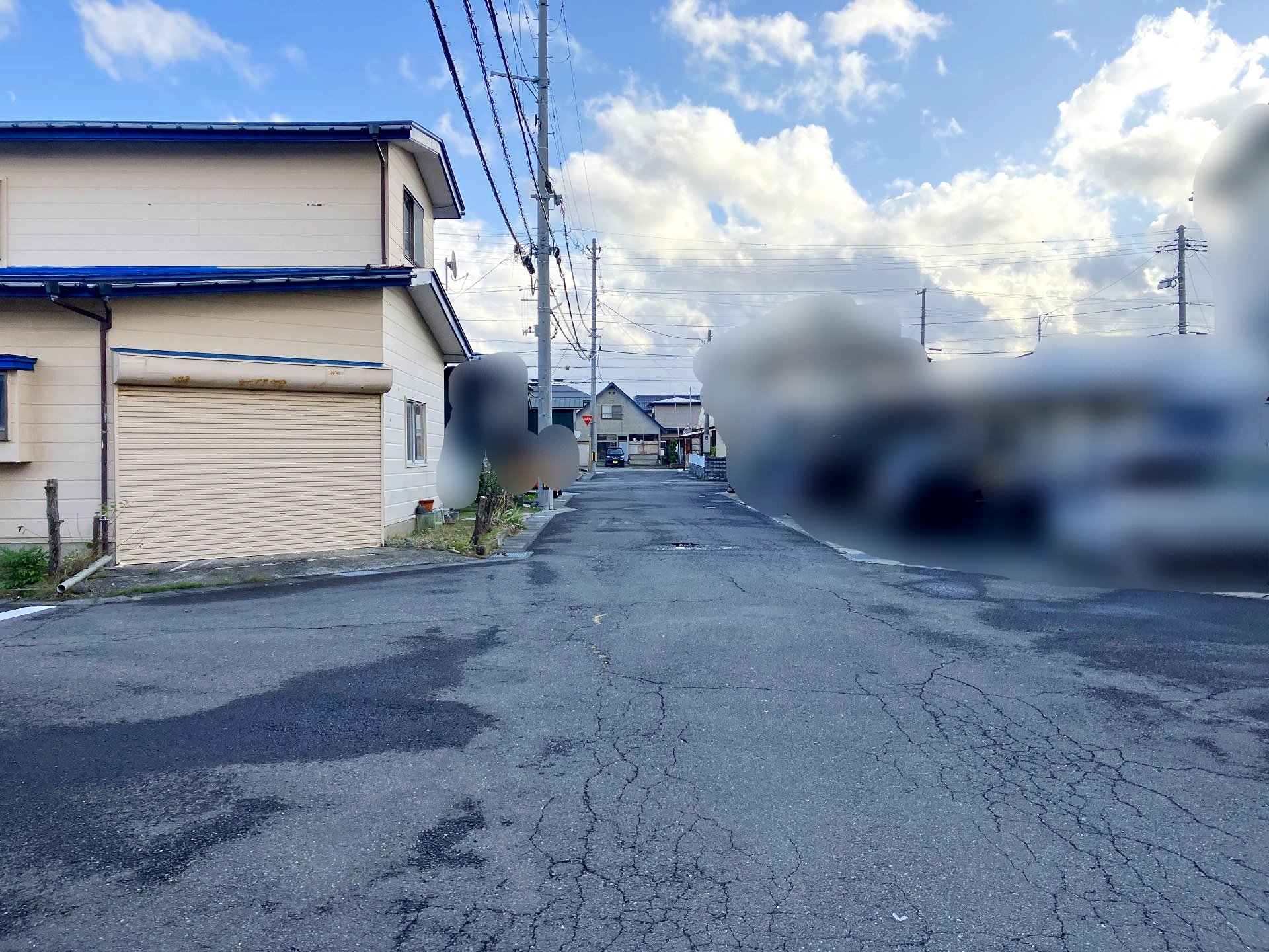 前面道路含む外観