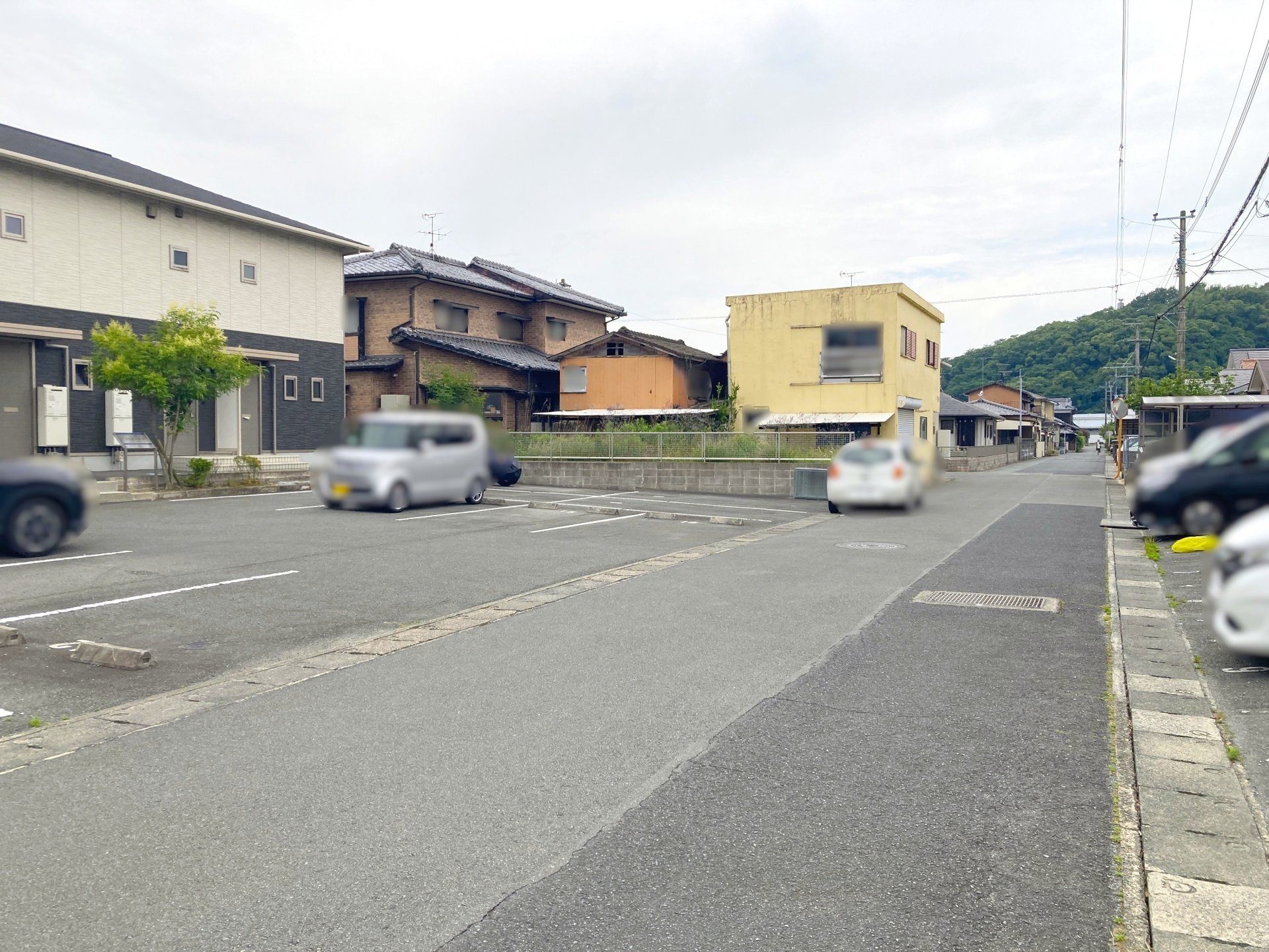 前面道路含む外観