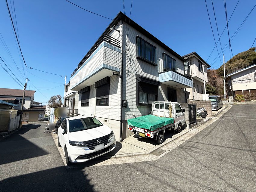 前面道路含む外観