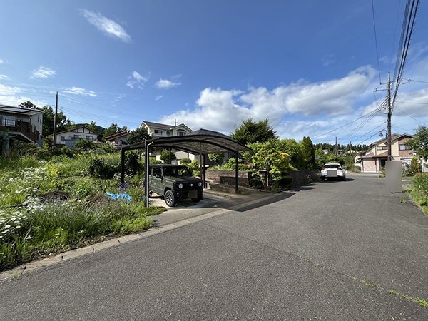 前面道路含む外観