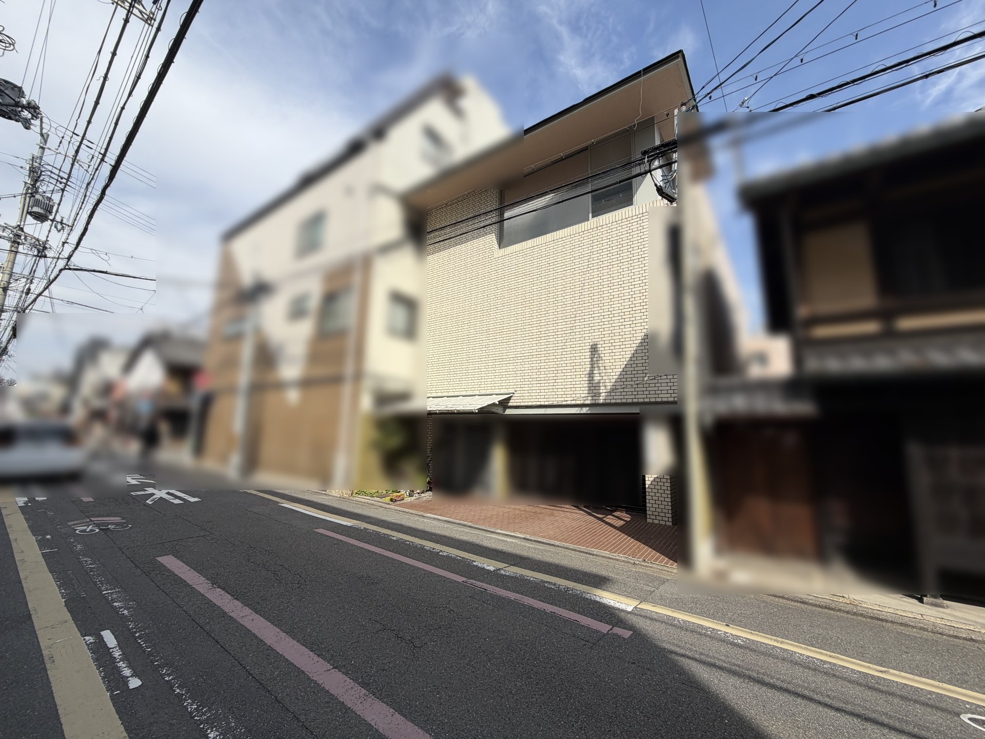 前面道路含む外観