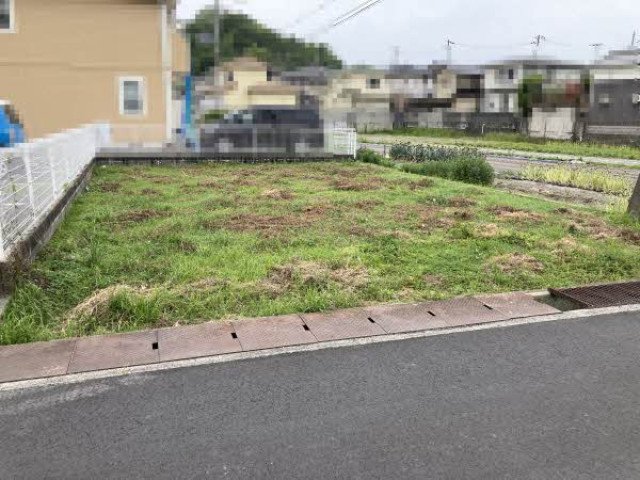 前面道路含む外観