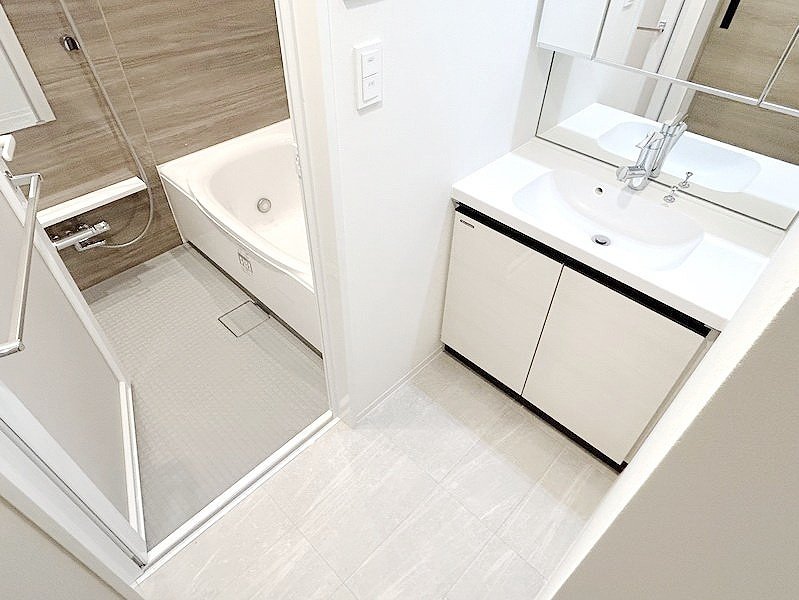 お部屋探しは株式会社 タウンハウジング までお気軽にお問合せ下さい。
クレジットカード決済・首都圏を中心直営143店舗 仲介件数全国2位の豊富な実績!諸費用・審査等・何でもご相談下さい。