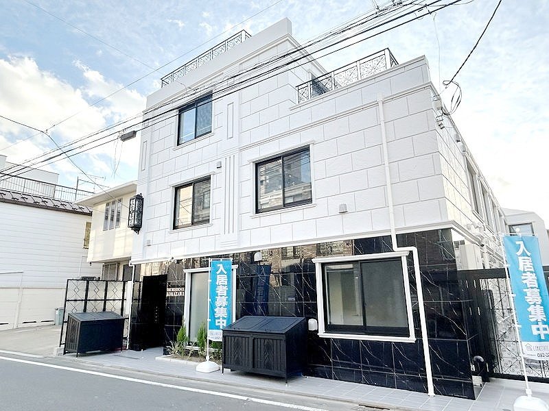 お部屋探しは株式会社 タウンハウジング までお気軽にお問合せ下さい。
クレジットカード決済・首都圏を中心直営143店舗 仲介件数全国2位の豊富な実績!諸費用・審査等・何でもご相談下さい。