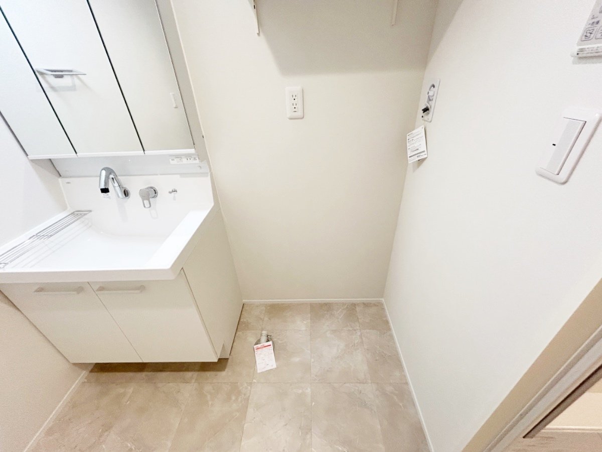 お部屋探しは株式会社 タウンハウジング までお気軽にお問合せ下さい。
クレジットカード決済・首都圏を中心直営143店舗 仲介件数全国2位の豊富な実績!諸費用・審査等・何でもご相談下さい。