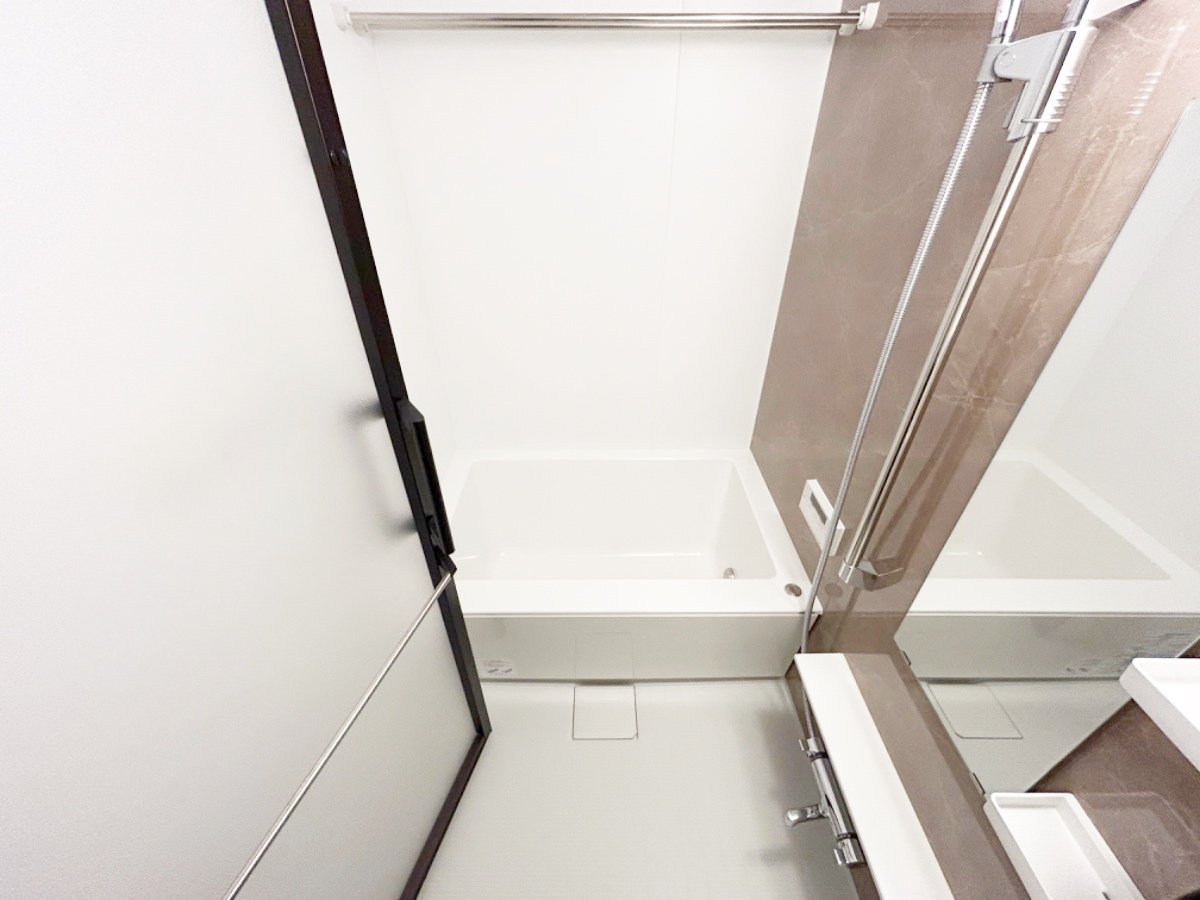 お部屋探しは株式会社 タウンハウジング までお気軽にお問合せ下さい。
クレジットカード決済・首都圏を中心直営143店舗 仲介件数全国2位の豊富な実績!諸費用・審査等・何でもご相談下さい。