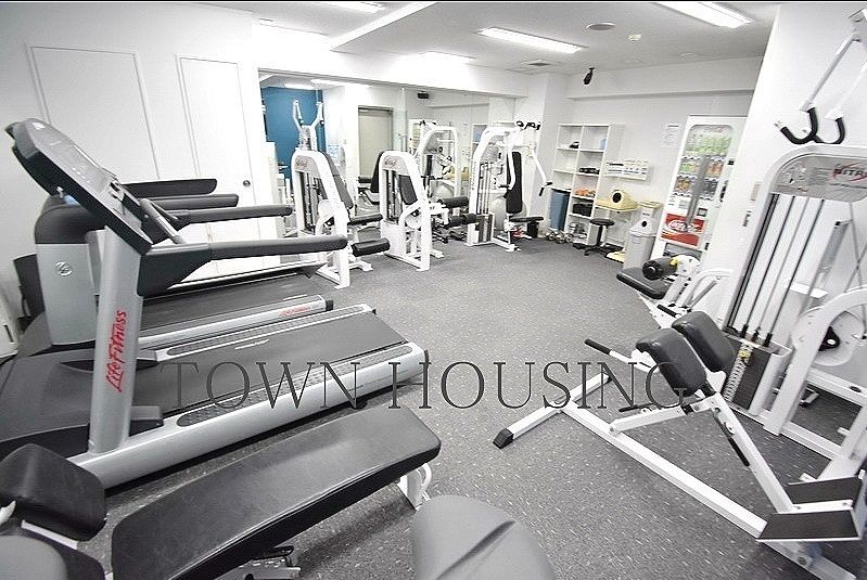 部屋探しは株式会社 タウンハウジング までお気軽にお問合せ下さい。
クレジットカード決済・首都圏を中心直営143店舗 仲介件数全国2位の豊富な実績!諸費用・審査等・何でもご相談下さい。