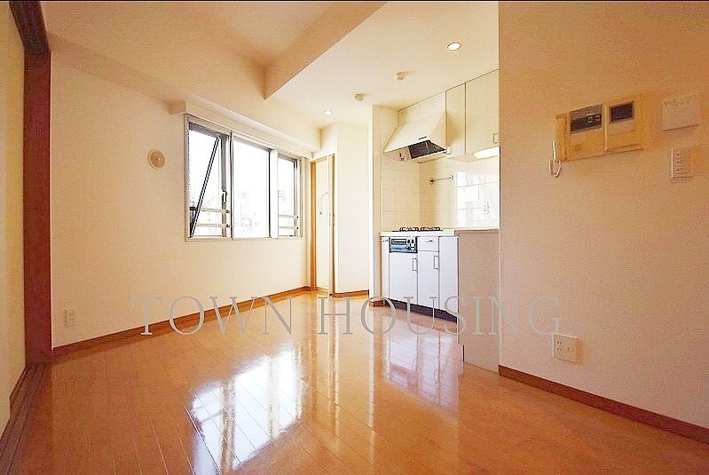 お部屋探しは株式会社 タウンハウジング までお気軽にお問合せ下さい。
クレジットカード決済・首都圏を中心直営143店舗 仲介件数全国2位の豊富な実績!諸費用・審査等・何でもご相談下さい。