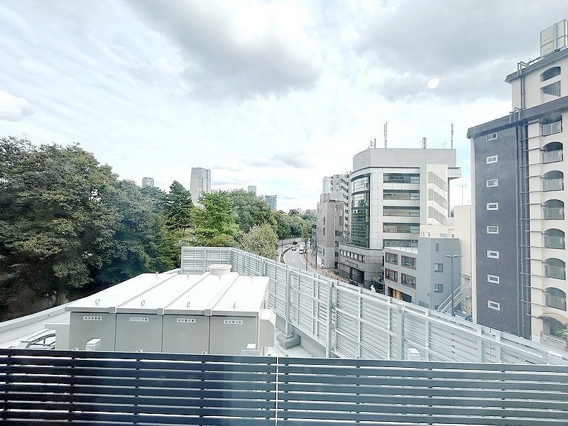 お部屋探しは株式会社 タウンハウジング までお気軽にお問合せ下さい。
クレジットカード決済・首都圏を中心直営143店舗 仲介件数全国2位の豊富な実績!諸費用・審査等・何でもご相談下さい。