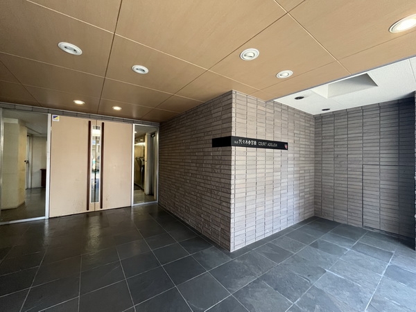 部屋探しは株式会社 タウンハウジング までお気軽にお問合せ下さい。
クレジットカード決済・首都圏を中心直営143店舗 仲介件数全国2位の豊富な実績!諸費用・審査等・何でもご相談下さい。