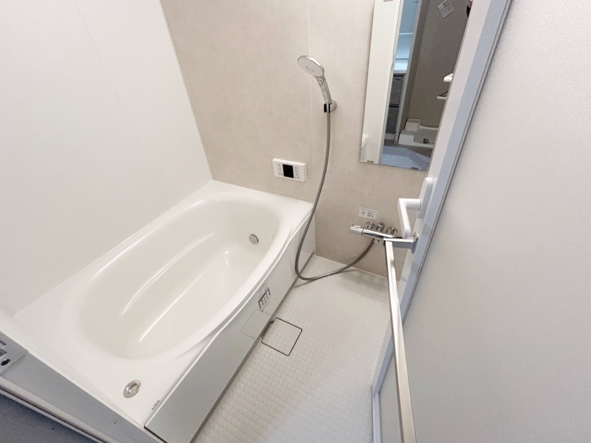 お部屋探しは株式会社 タウンハウジング までお気軽にお問合せ下さい。
クレジットカード決済・首都圏を中心直営143店舗 仲介件数全国2位の豊富な実績!諸費用・審査等・何でもご相談下さい。