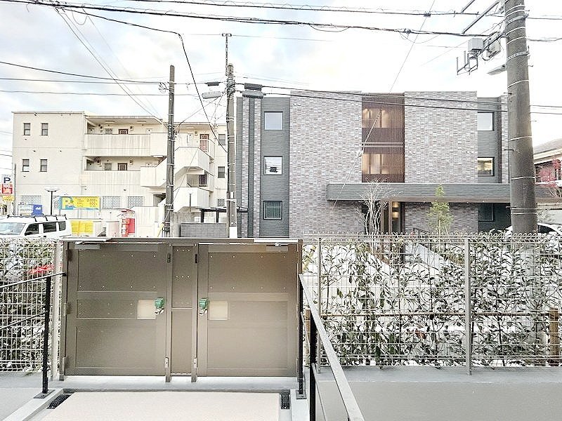 部屋探しは株式会社 タウンハウジング までお気軽にお問合せ下さい。
クレジットカード決済・首都圏を中心直営143店舗 仲介件数全国2位の豊富な実績!諸費用・審査等・何でもご相談下さい。