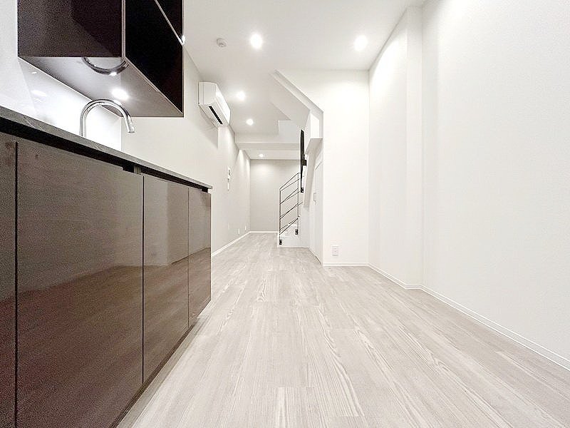 お部屋探しは株式会社 タウンハウジング までお気軽にお問合せ下さい。
クレジットカード決済・首都圏を中心直営143店舗 仲介件数全国2位の豊富な実績!諸費用・審査等・何でもご相談下さい。