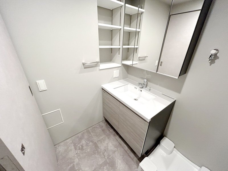 部屋探しは株式会社 タウンハウジング までお気軽にお問合せ下さい。
クレジットカード決済・首都圏を中心直営143店舗 仲介件数全国2位の豊富な実績!諸費用・審査等・何でもご相談下さい。