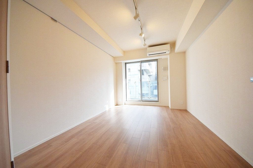 部屋探しは株式会社 タウンハウジング までお気軽にお問合せ下さい。
クレジットカード決済・首都圏を中心直営143店舗 仲介件数全国2位の豊富な実績!諸費用・審査等・何でもご相談下さい。