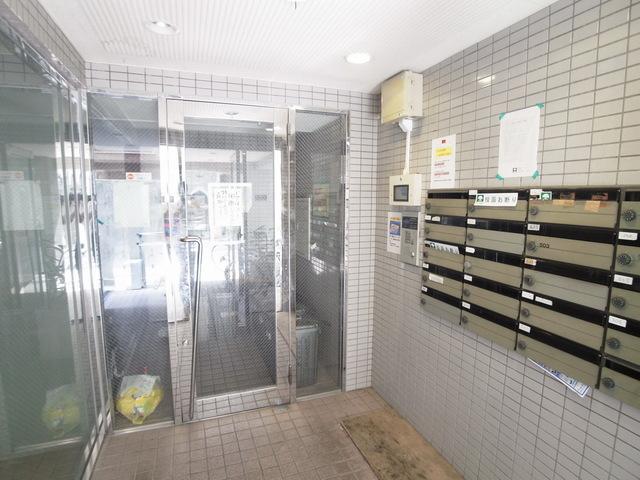 部屋探しは株式会社 タウンハウジング までお気軽にお問合せ下さい。
クレジットカード決済・首都圏を中心直営143店舗 仲介件数全国2位の豊富な実績!諸費用・審査等・何でもご相談下さい。