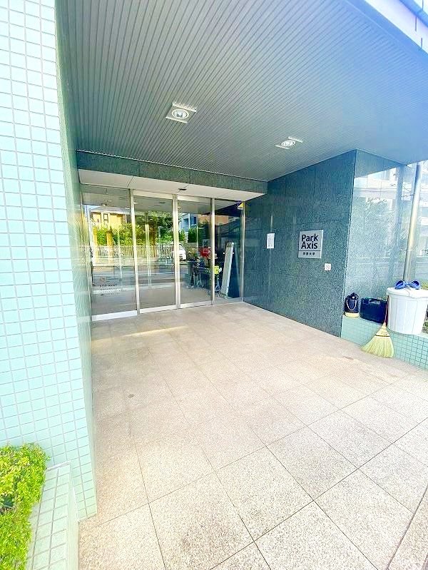 部屋探しは株式会社 タウンハウジング までお気軽にお問合せ下さい。
クレジットカード決済・首都圏を中心直営143店舗 仲介件数全国2位の豊富な実績!諸費用・審査等・何でもご相談下さい。