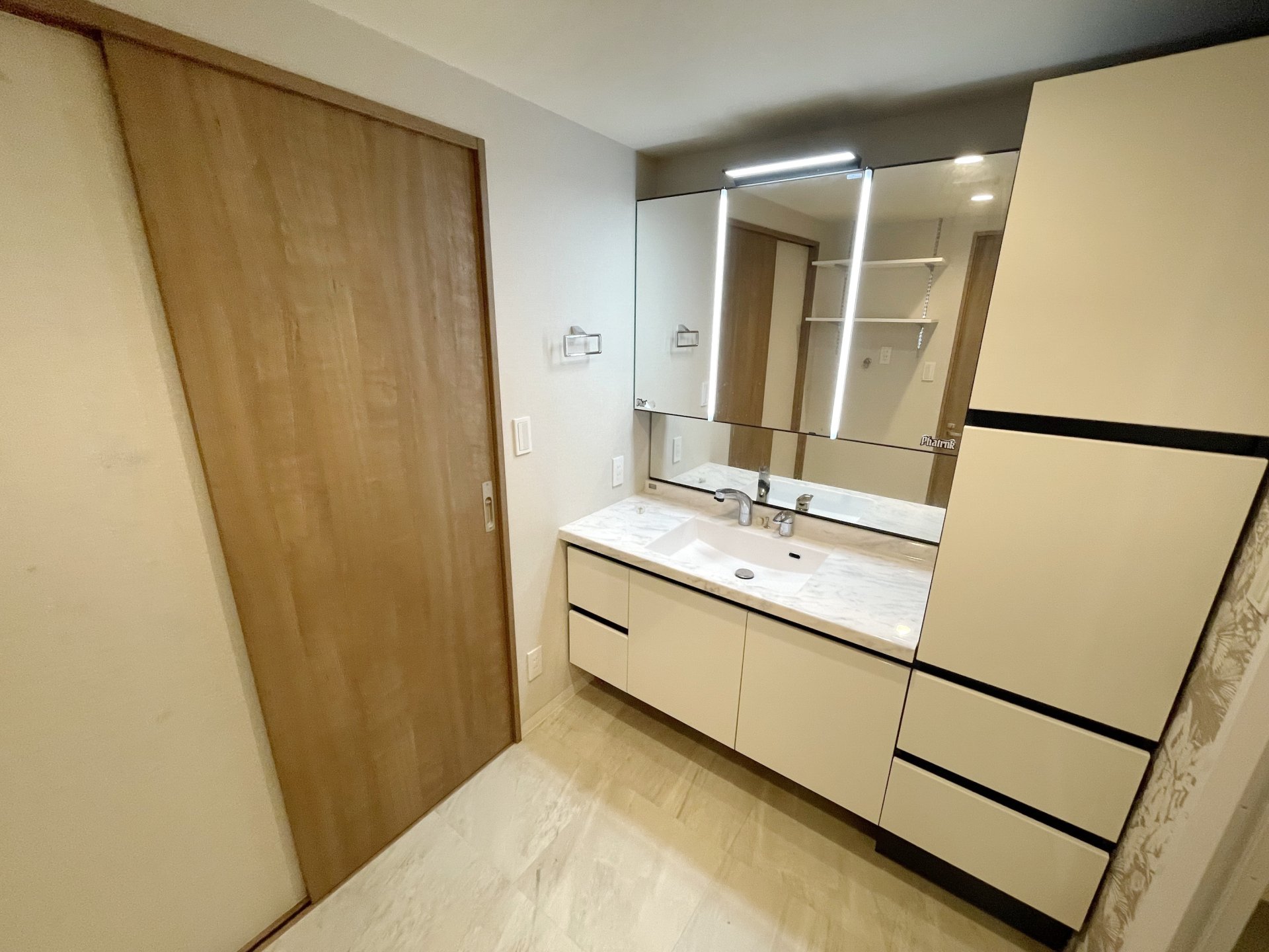 お問合せは(株)タウンハウジングレジデンス事業部【03-5563-9055】までお気軽にお問合せ下さい。