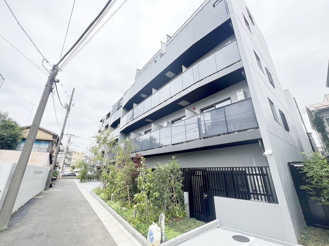 お部屋探しは株式会社 タウンハウジング までお気軽にお問合せ下さい。
クレジットカード決済・首都圏を中心直営143店舗 仲介件数全国2位の豊富な実績!諸費用・審査等・何でもご相談下さい。