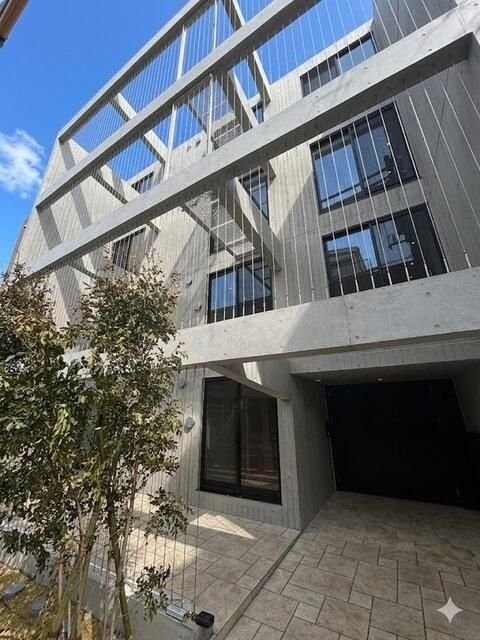 お部屋探しは株式会社 タウンハウジング までお気軽にお問合せ下さい。
クレジットカード決済・首都圏を中心直営143店舗 仲介件数全国2位の豊富な実績!諸費用・審査等・何でもご相談下さい。