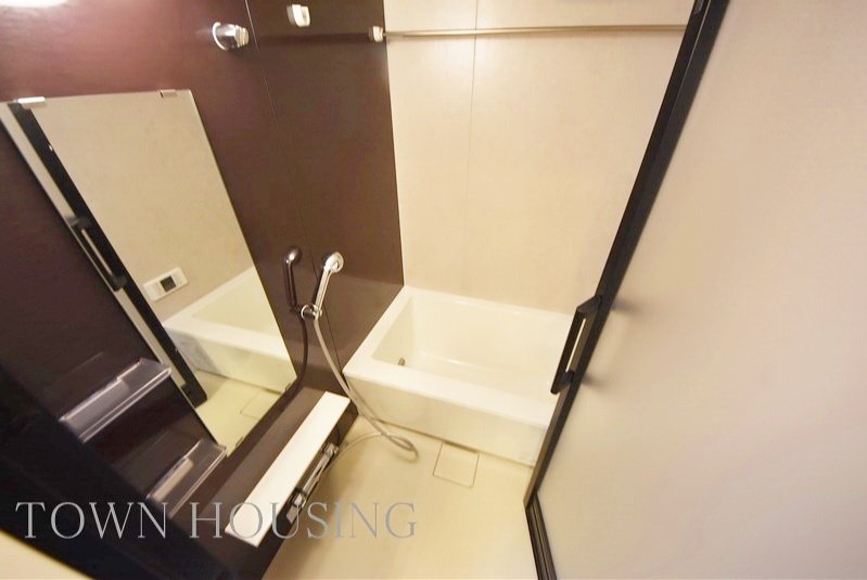 お問合せは(株)タウンハウジングレジデンス事業部【03-5563-9055】までお気軽にお問合せ下さい。