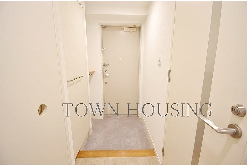 お部屋探しは株式会社 タウンハウジング までお気軽にお問合せ下さい。
クレジットカード決済・首都圏を中心直営143店舗 仲介件数全国2位の豊富な実績!諸費用・審査等・何でもご相談下さい。